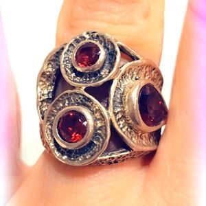 𝕲𝖆𝖗𝖓𝖊𝖙 𝕾𝖔𝖑𝖎𝖉 𝕾𝖙𝖊𝖗𝖑𝖎𝖓𝖌 𝕲𝖊𝖒𝖘𝖙𝖔𝖓𝖊 𝕽𝖎𝖓𝖌